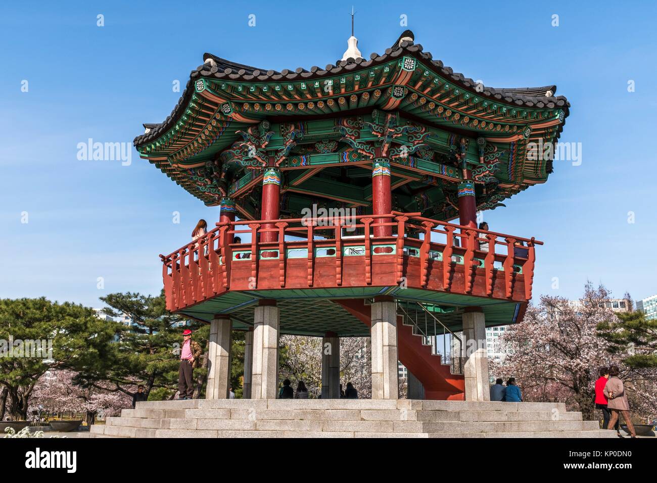 Seoul city garden hires stock photography and images Alamy