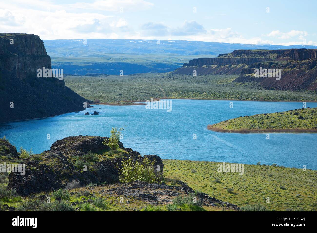 Desert lakes hires stock photography and images Alamy