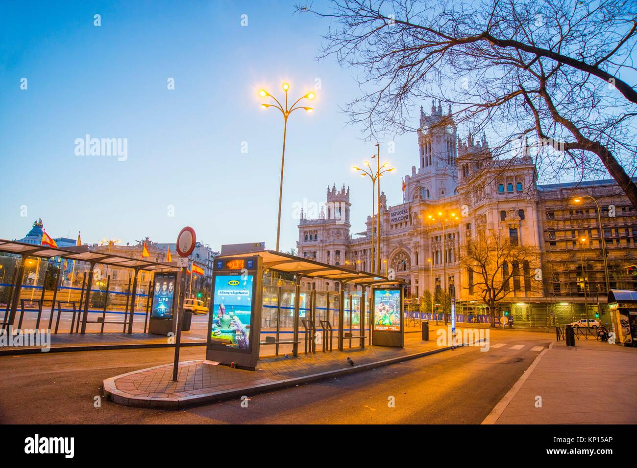 Bus stops at dawn. Cibeles Square, Madrid, Spain Stock Photo Alamy