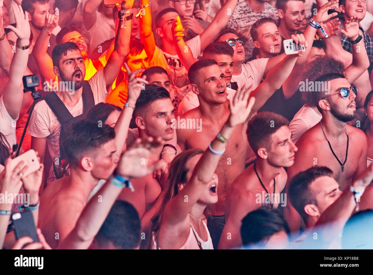 Party People Cheering To Hardwell B2b Afrojack Enjoying Edm Dance Music At Music Festival Starbeach Beach Flirt Dress In White Party On 17 July Stock Photo Alamy