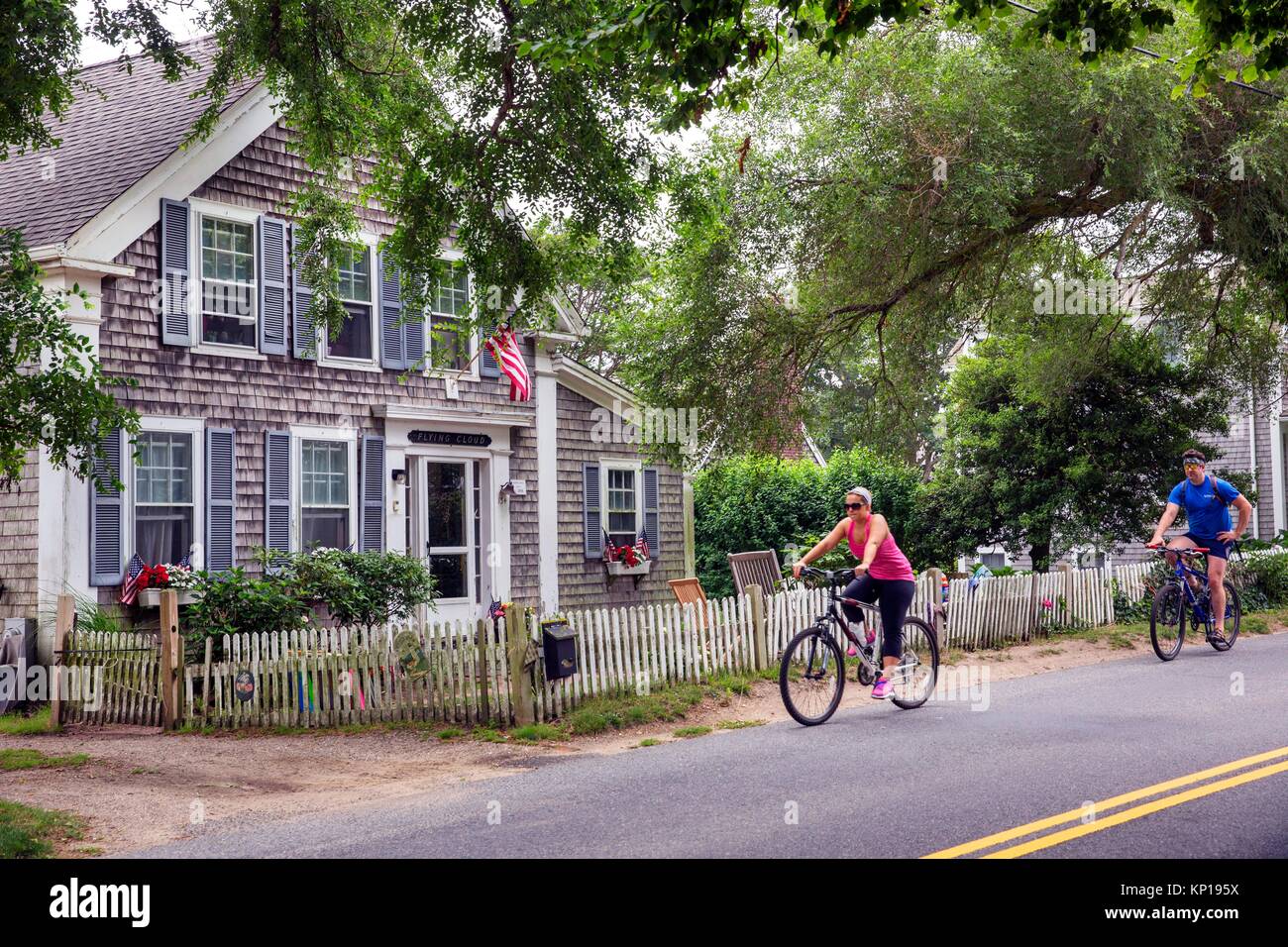 House and bicycle hires stock photography and images Alamy