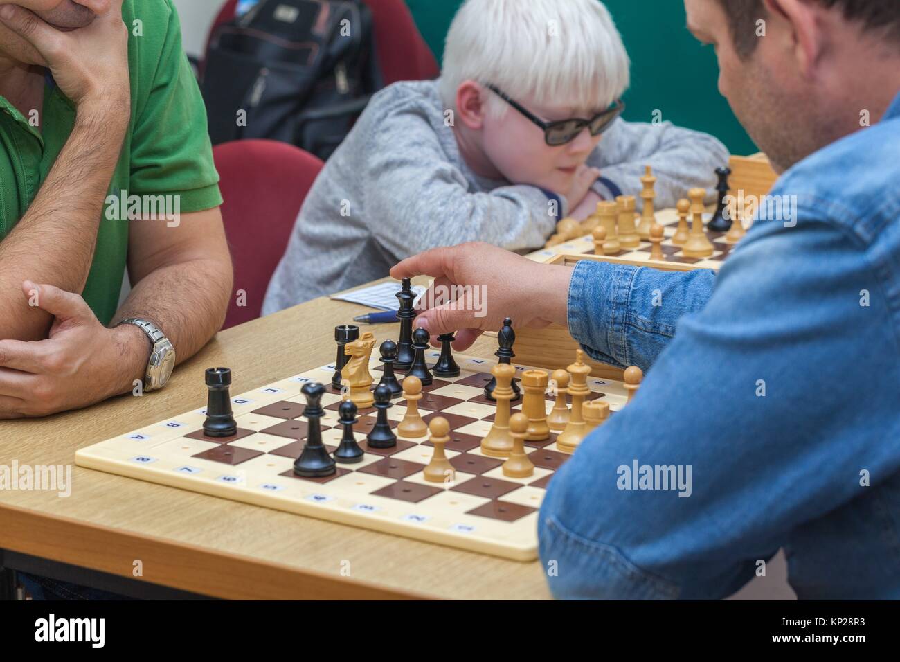 Blind people playing showdown game. Showdown is a fast-moving sport  originally designed for people with a visual impairment, but you don´t have  to be Stock Photo - Alamy