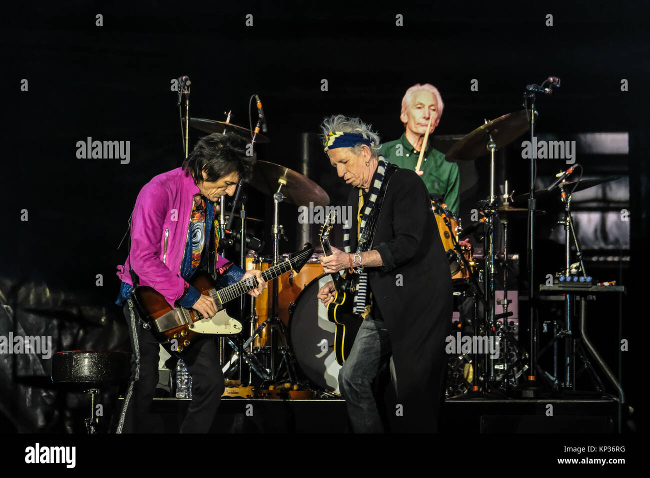 Switzerland, Zurich - September 20, 2017. The Rolling Stones, the legendary English rock band, performs a live concert at the Letzigrund Stadium in Zurich. Here guitarists Keith Richards (R) and Ronnie Wood (L) are seen live on stage with drummer Charlie Watts in the background. (Photo credit: Gonzales Photo / Tilman Jentzsch). Stock Photo