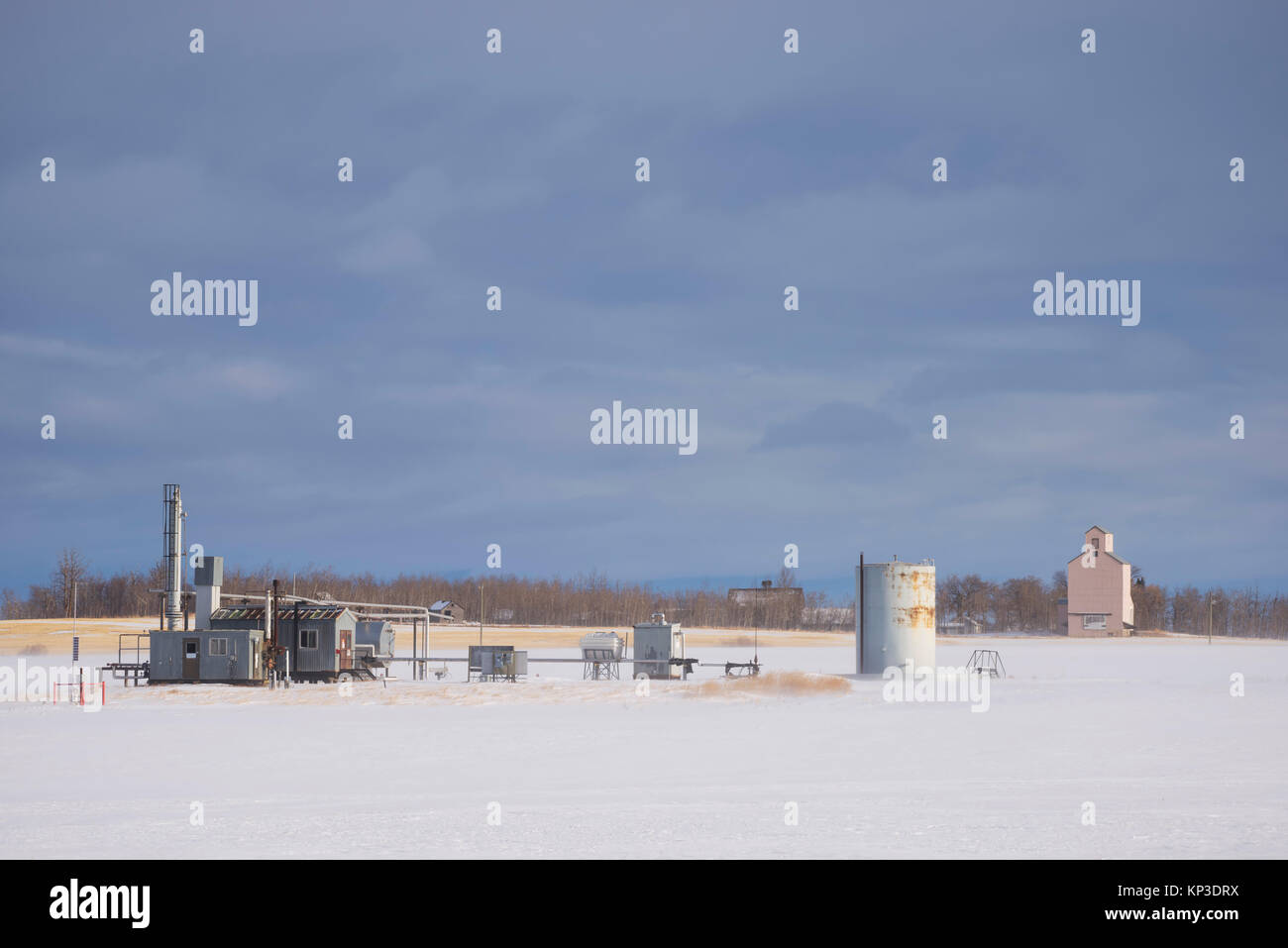 A gas and oil plant in rural Alberta Stock Photo