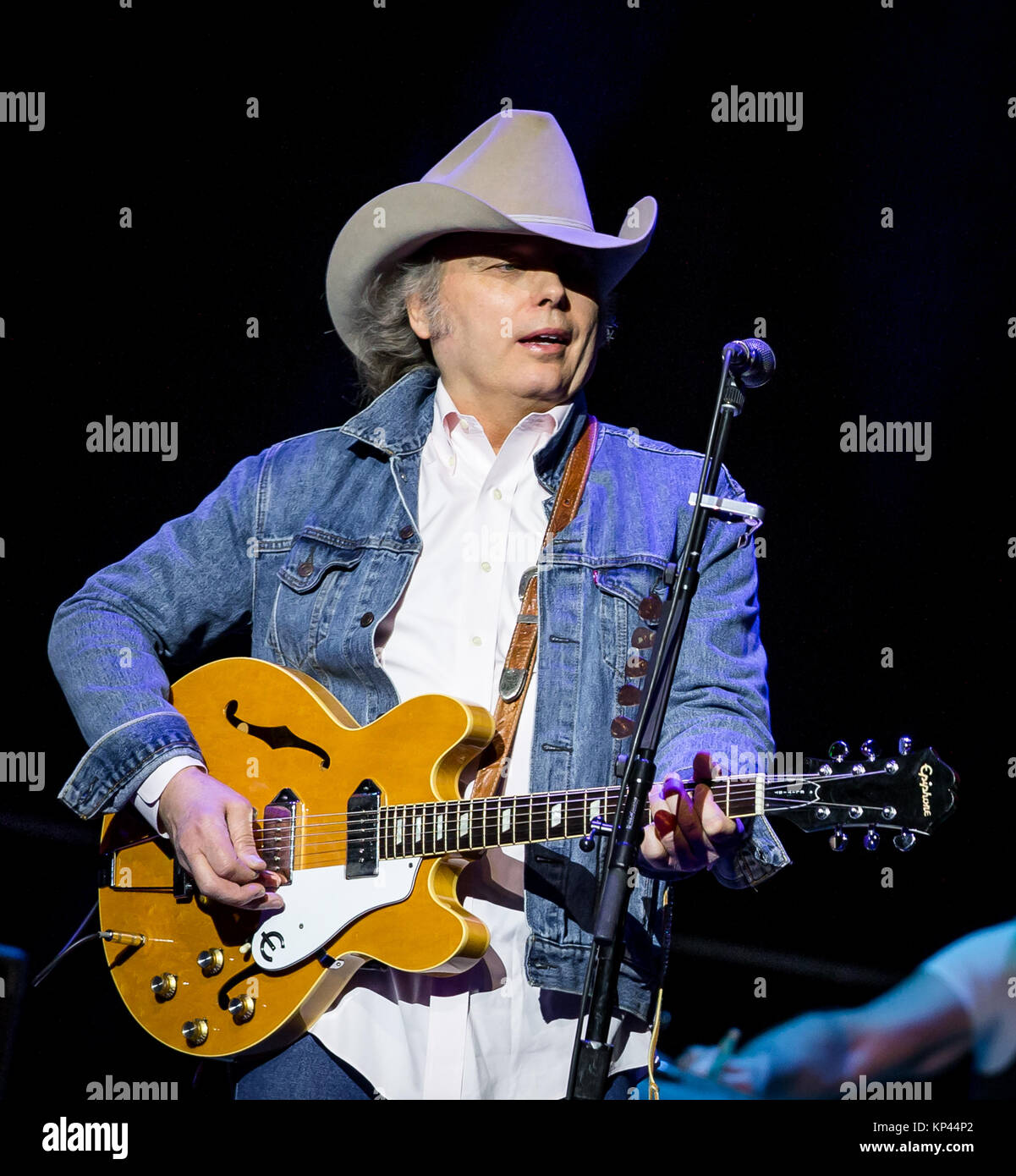 Dwight yokam hi-res stock photography and images - Alamy
