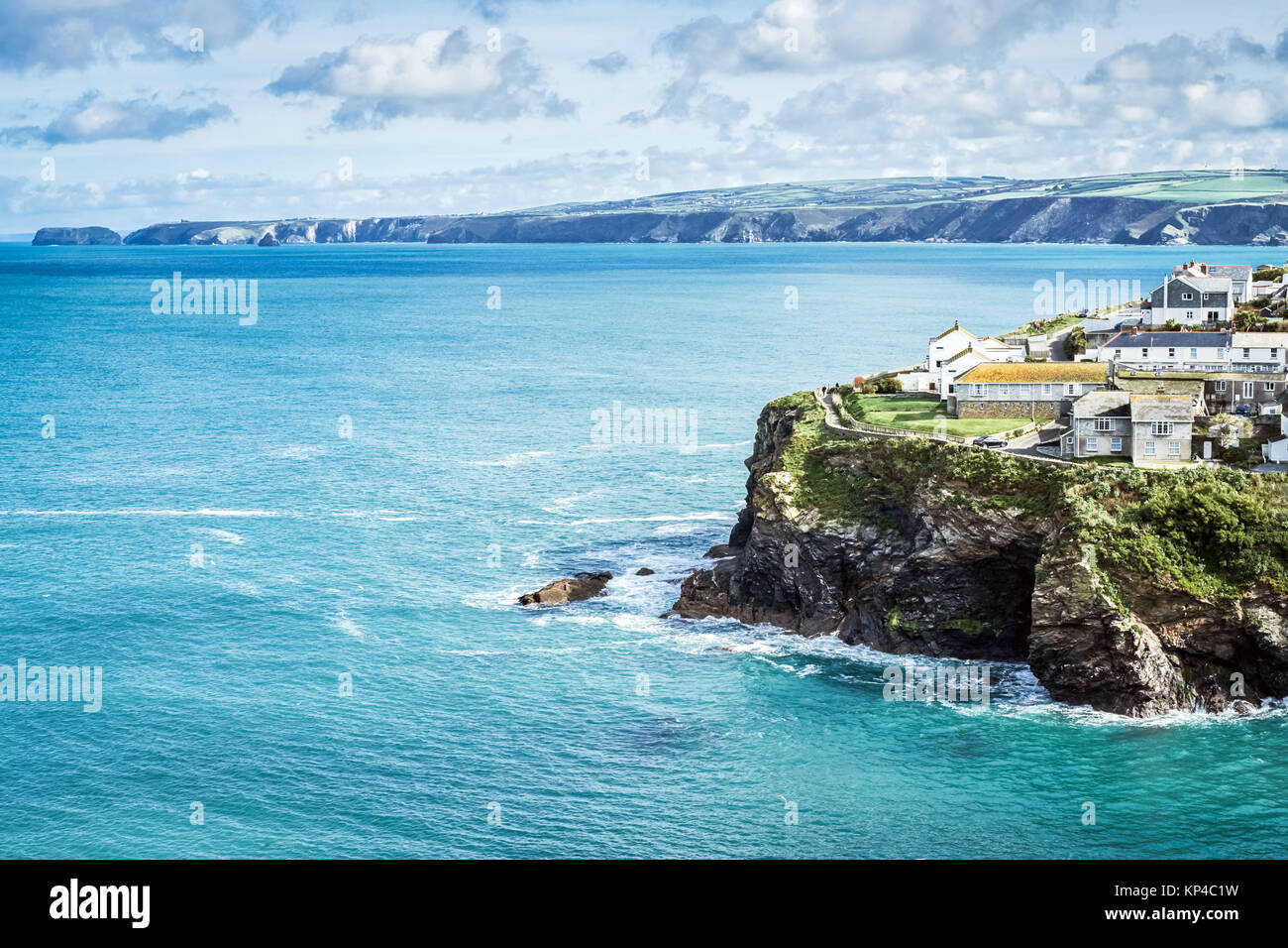 Cornwall cottage cliff hires stock photography and images Alamy