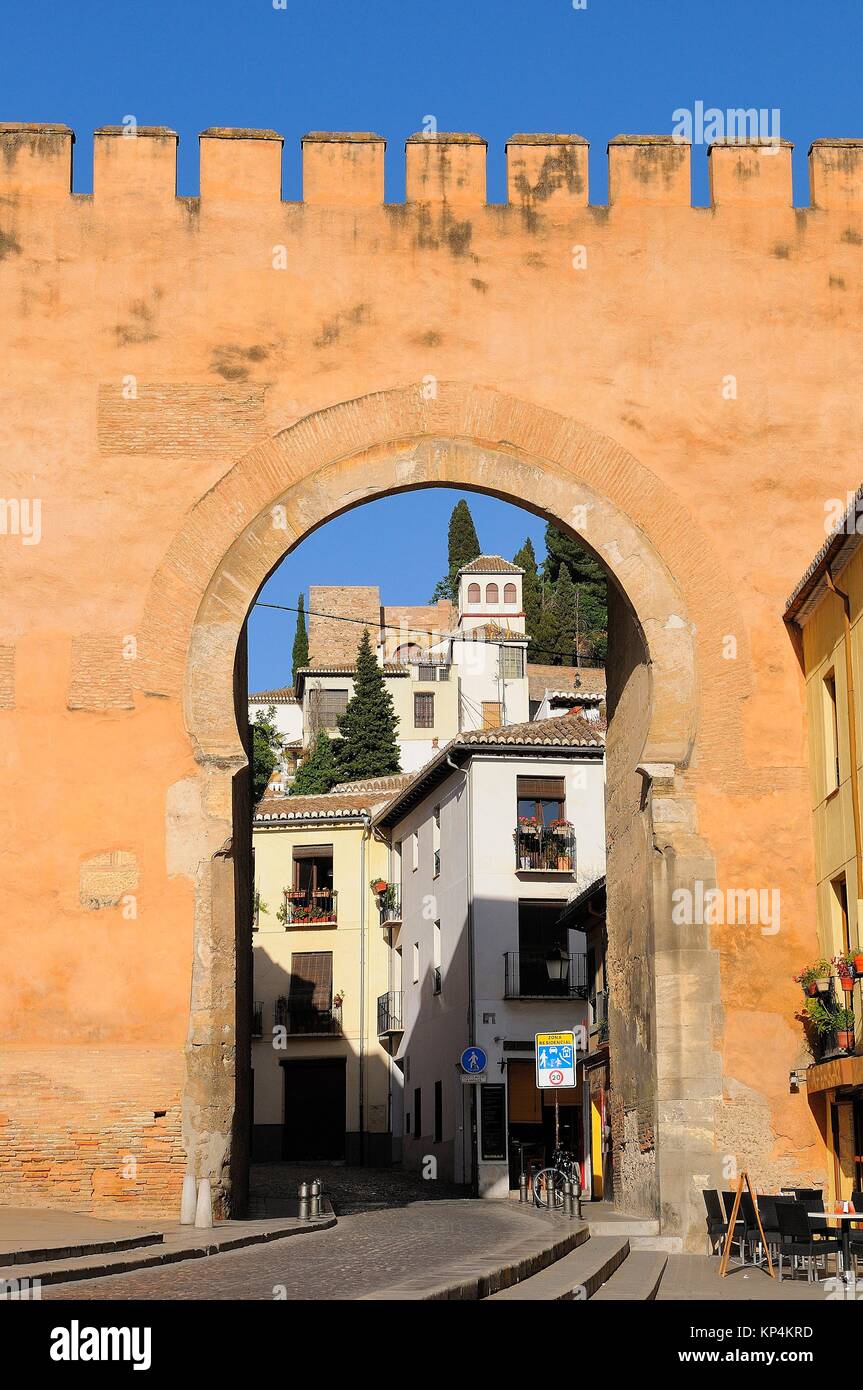 Puerta de Elvira. Elvira Gate. Granada. Andalucía. Spain Stock Photo - Alamy