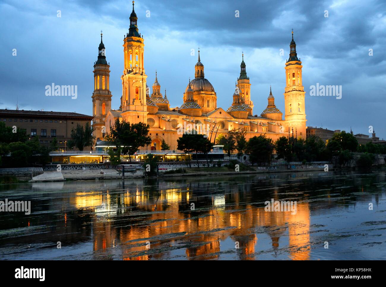 CatedralBasílica de Nuestra Señora del Pilar de Zaragoza, Cathedral