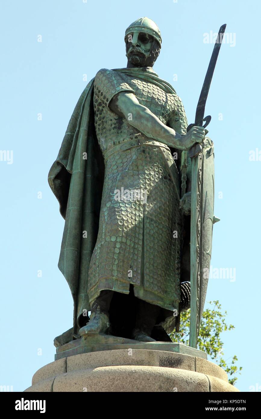 statue of alfonso i in guimaraes (founder and first king of portugal ...