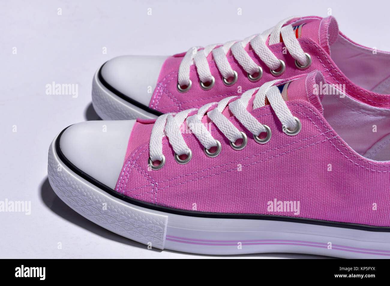 nike pink sport shoes