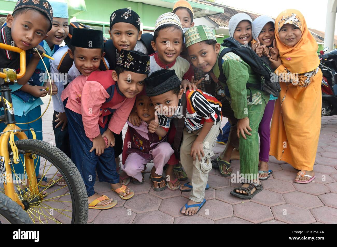 Muslim children in Bali,Indonesia Stock Photo - Alamy