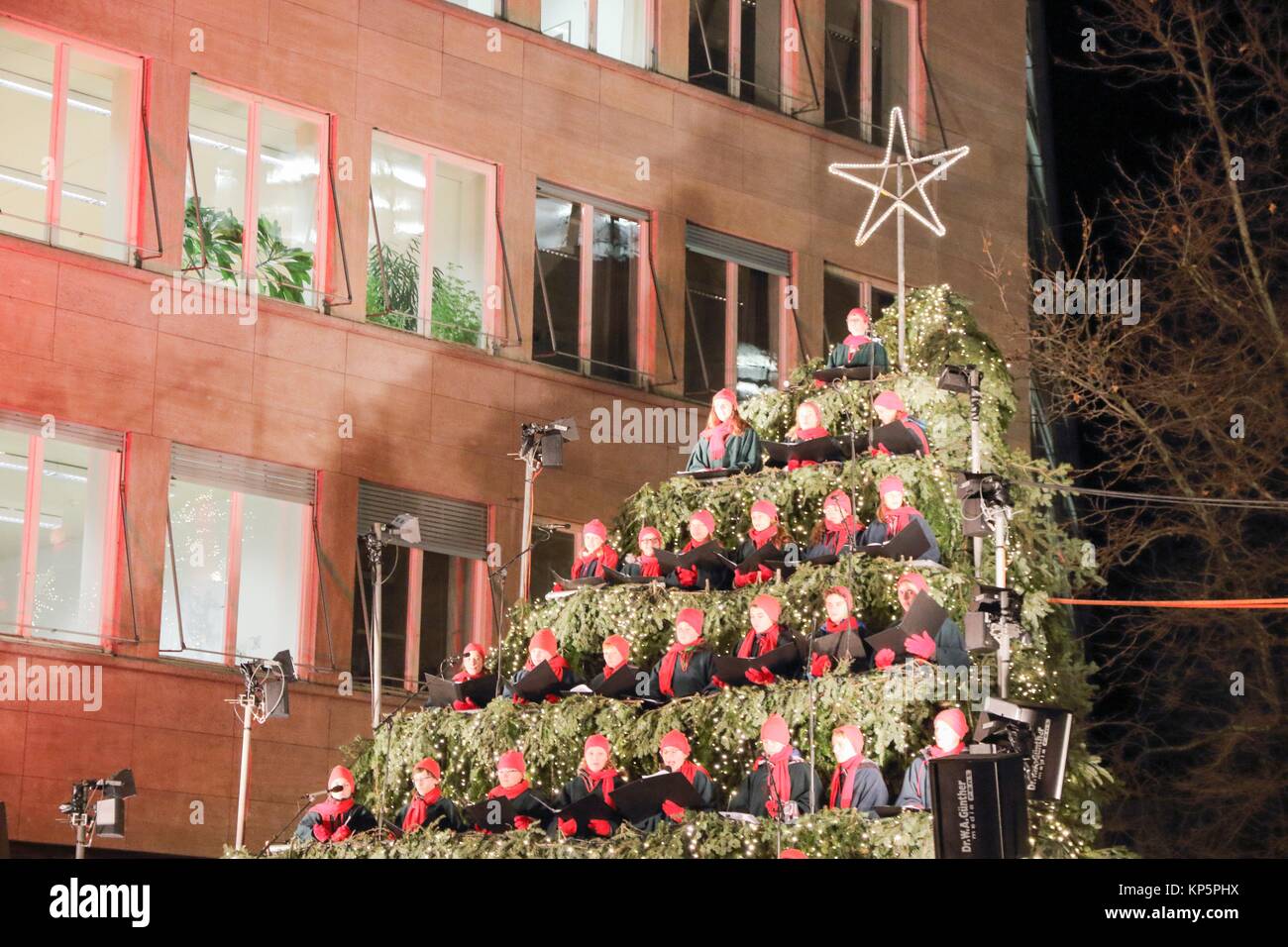 Singing christmas tree zurich hires stock photography and images Alamy