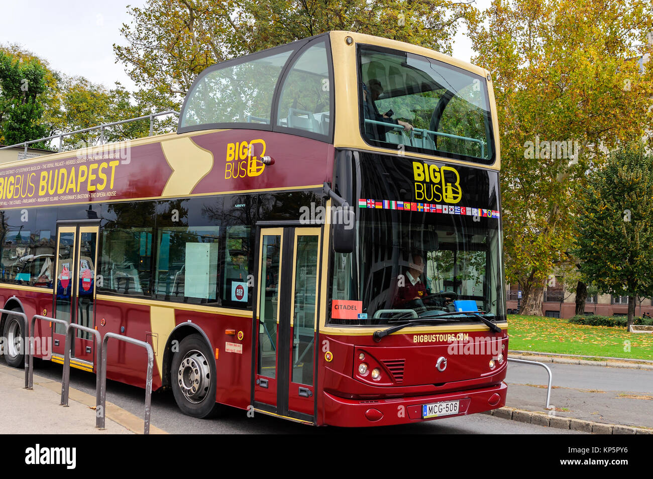 Budapest Hungary 28 October 2017 Sightseeing Bus In Budapest Stock Budapest Hungary 28 October 2017 Sightseeing Bus In Budapest Stock