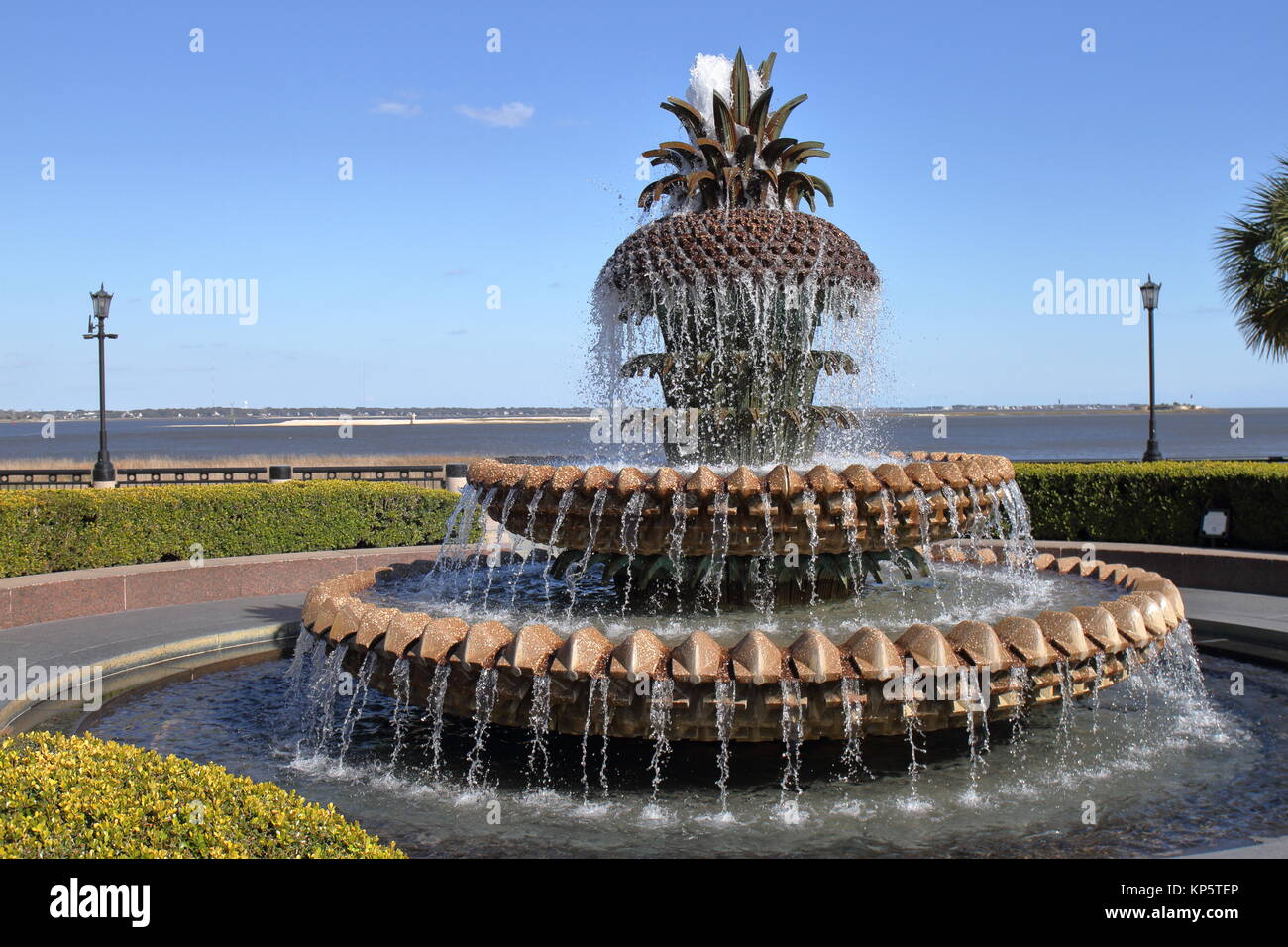 Pineapple Fountain Charleston, SC USA Stock Photo Alamy