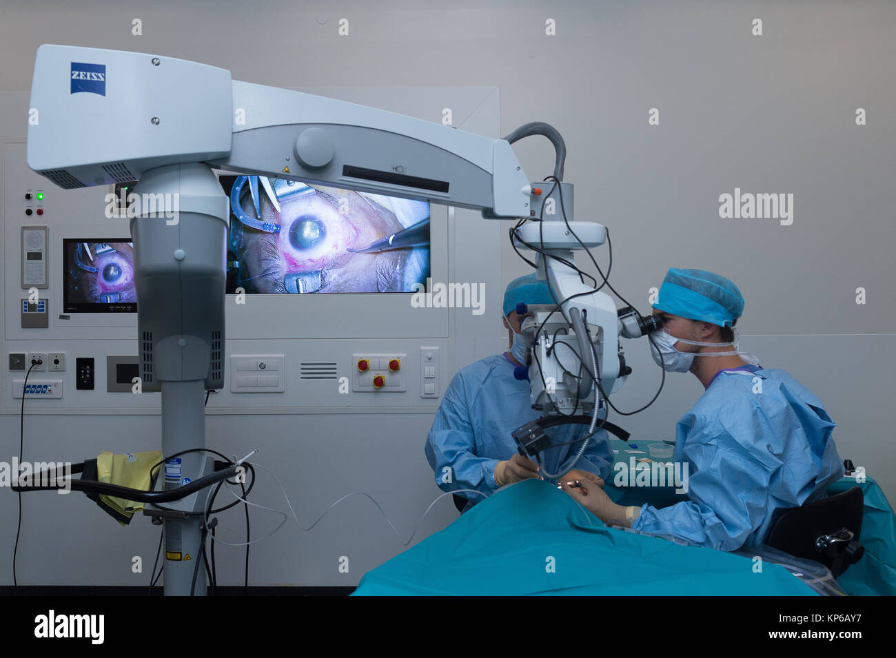 RETINAL DETACHMENT, SURGERY Stock Photo Alamy