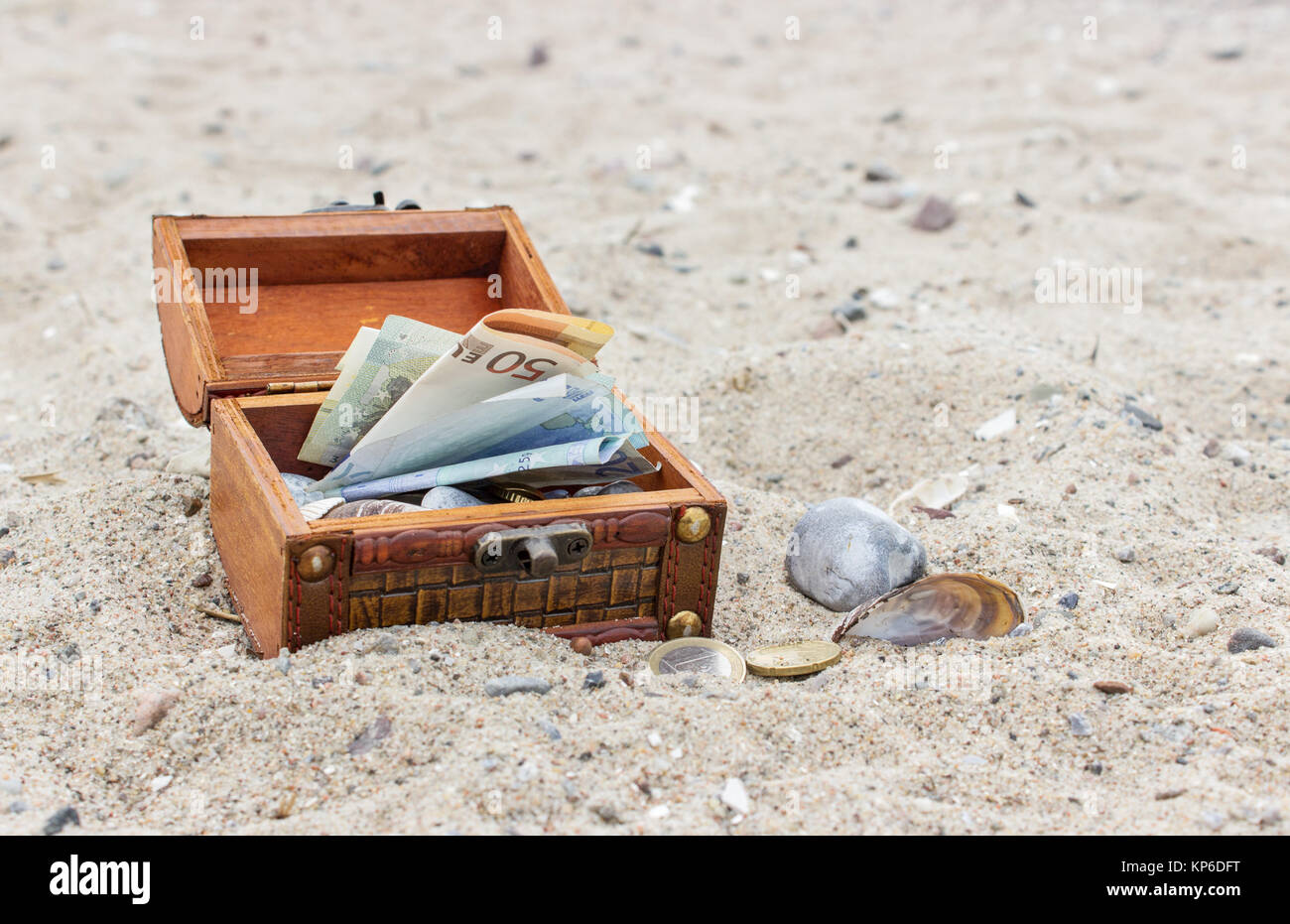 Treasure Box With Seashell Stock Photo - Download Image Now - 2015,  Adventure, Ancient - iStock