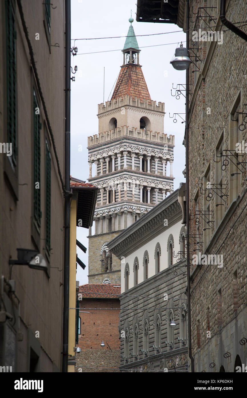 Romanesque Cattedrale di San Zeno (Cathedral of Saint Zeno) in Stock