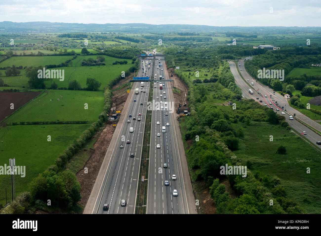 A view of the M1 motorway and and A453 Ashby Road from the air, taken from an aircraft on final approach to East Midlands airport in Leicestershire. Stock Photo