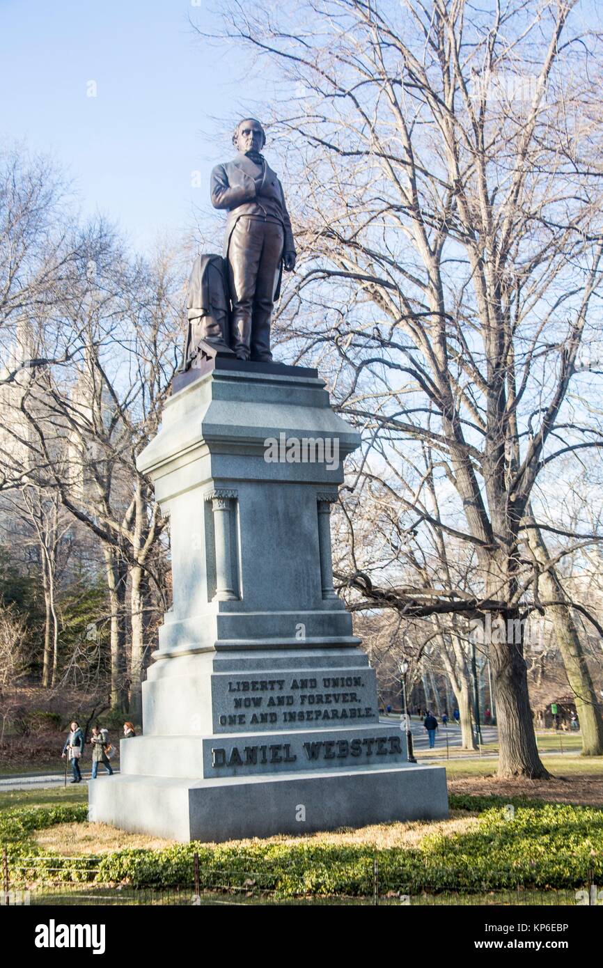 Photo of the bronze statue taken from Central park of New York City