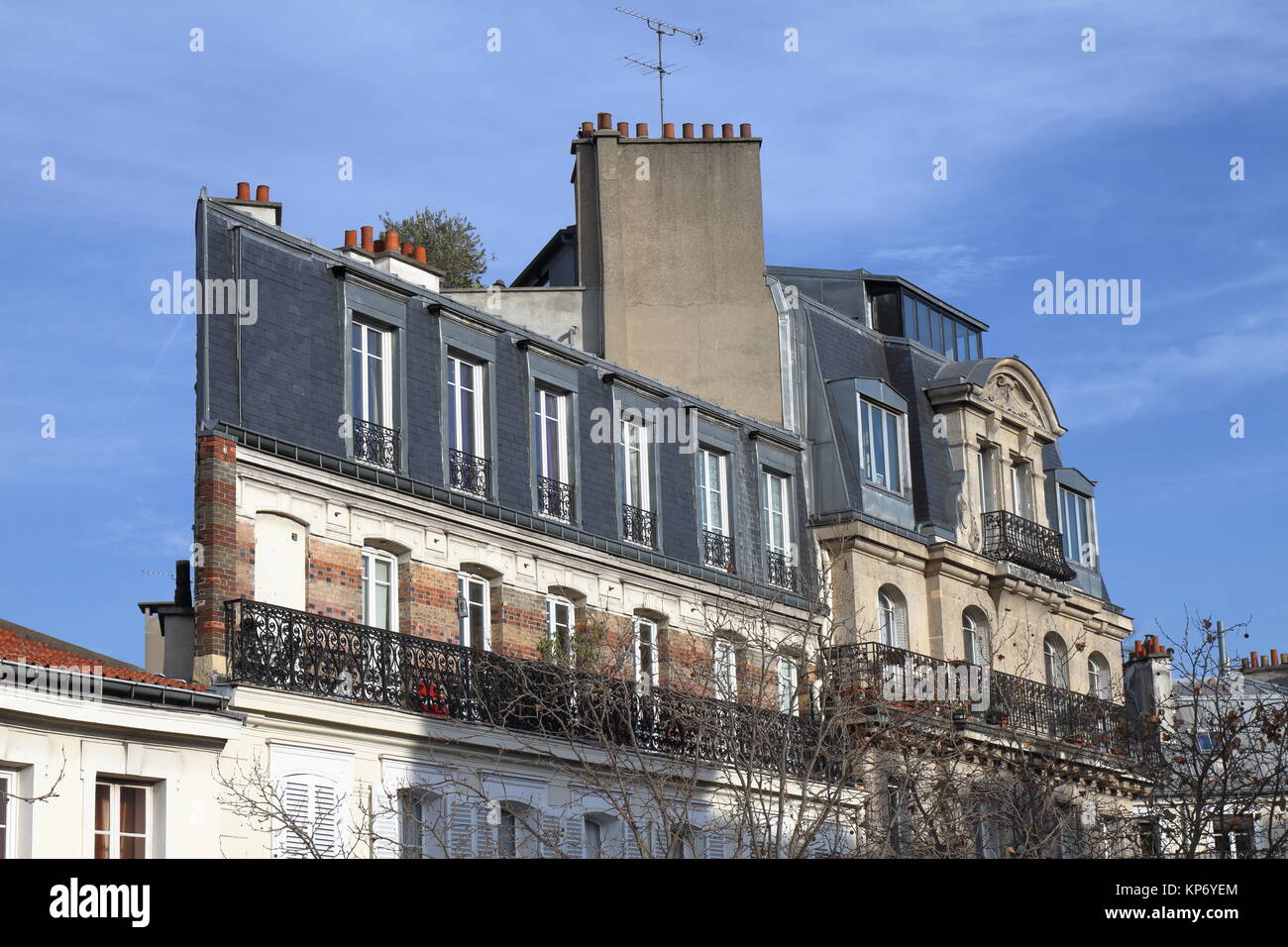 Narrow building rue Crozatier Paris France Stock Photo Alamy