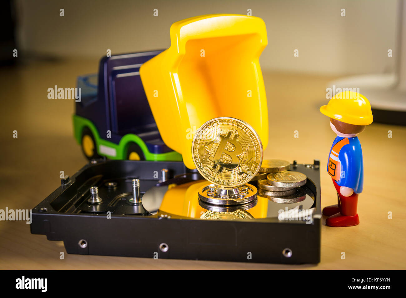 Hard disk loading hi-res stock photography and images - Alamy
