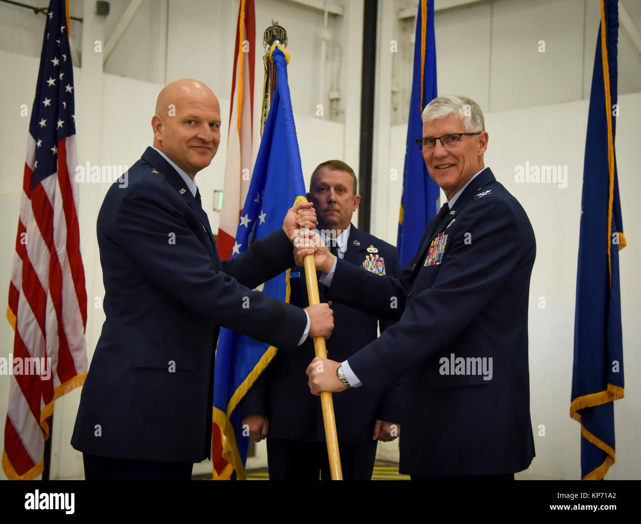 Colonel Cliff James, 117th Air Refueling Wing Commander, relinquishes ...