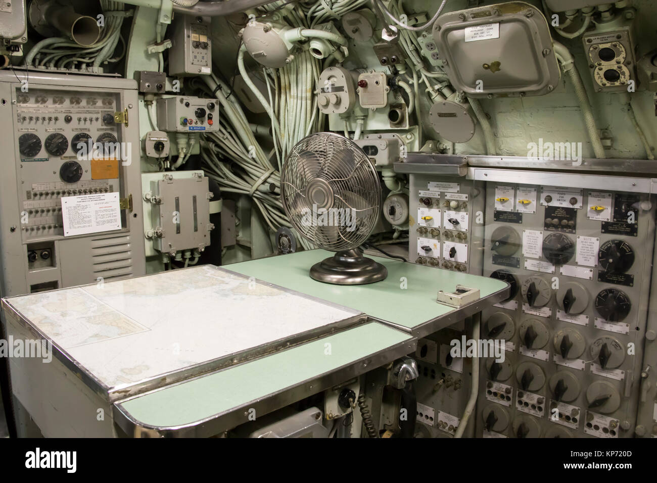 Navigation controls in the USS Albacore WWII research submarine Stock Photo 168570989 Alamy
