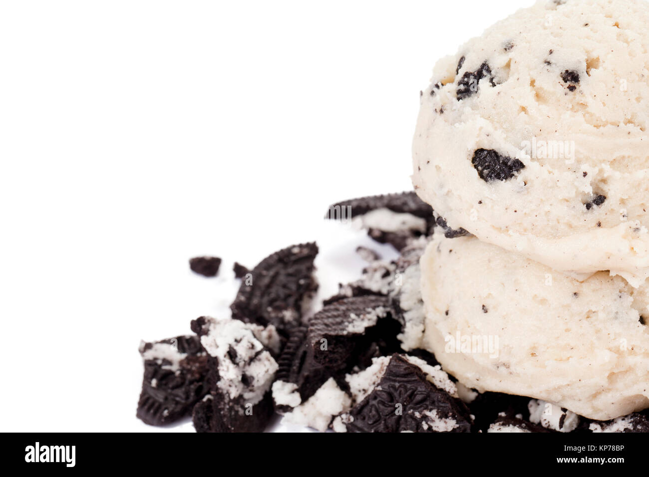 cropped image of scoop of cookies and cream ice cream Stock Photo Alamy