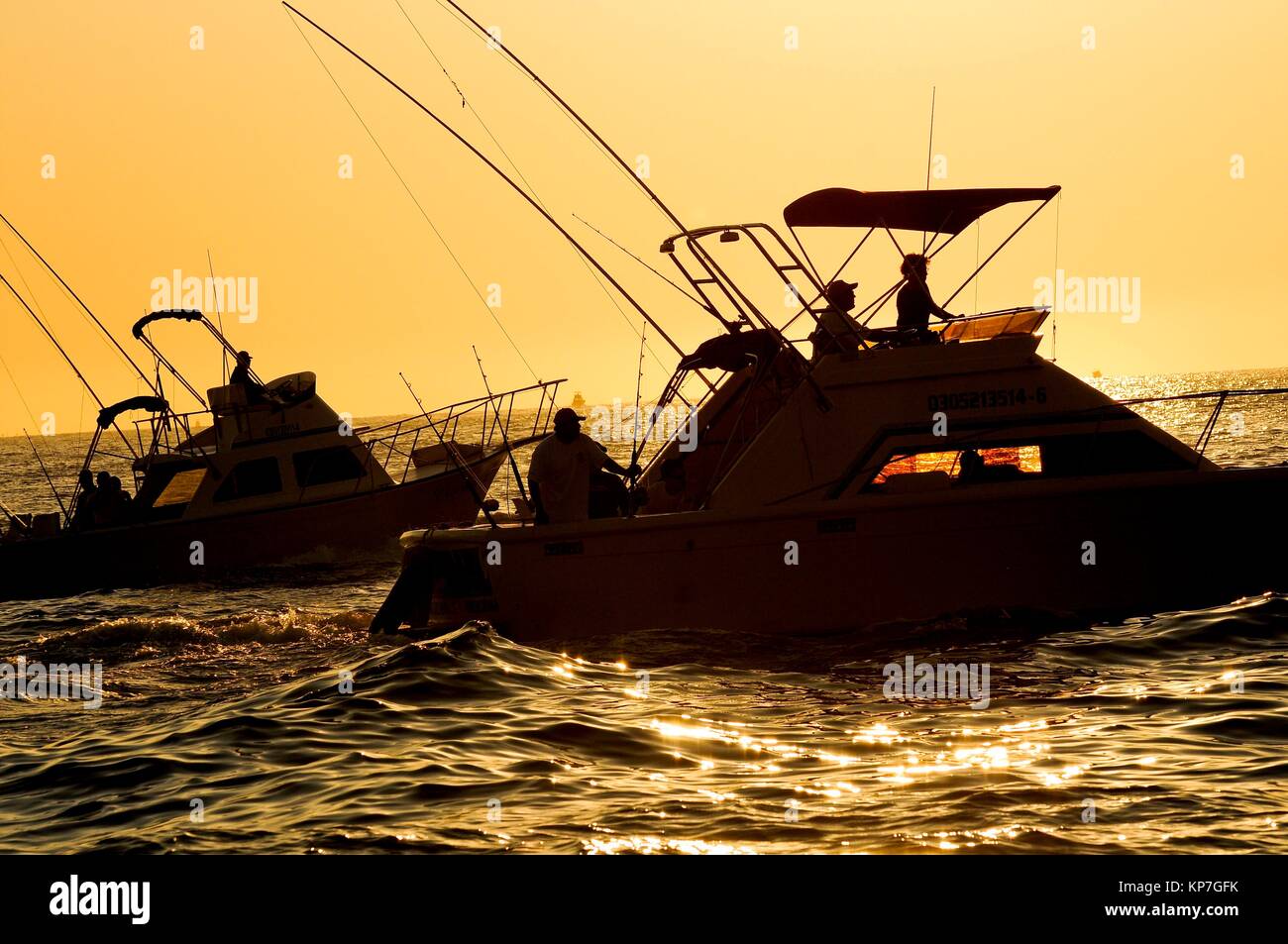 Where the land meets the sea hi-res stock photography and images - Alamy
