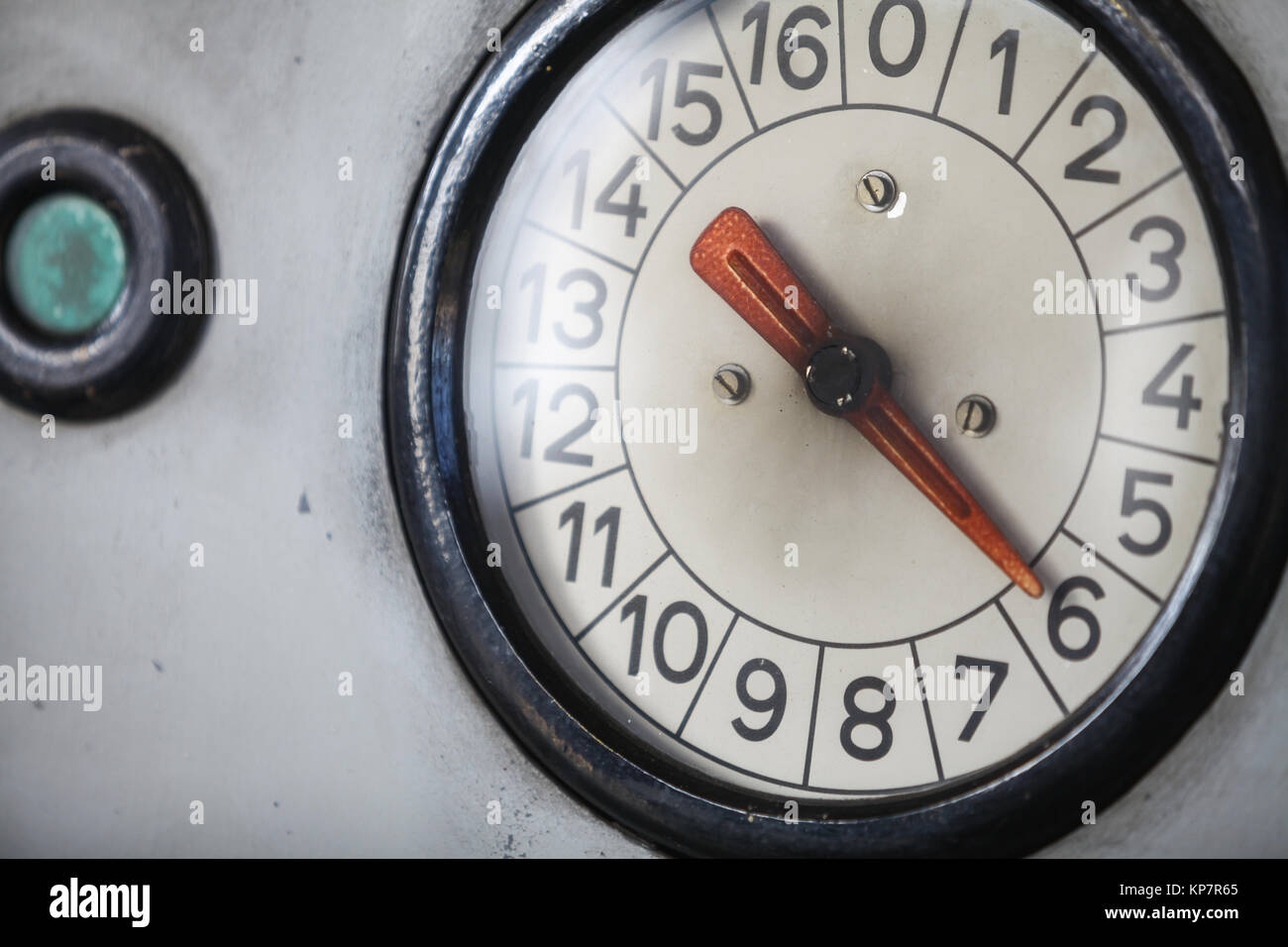 Old pressure gauge Stock Photo - Alamy