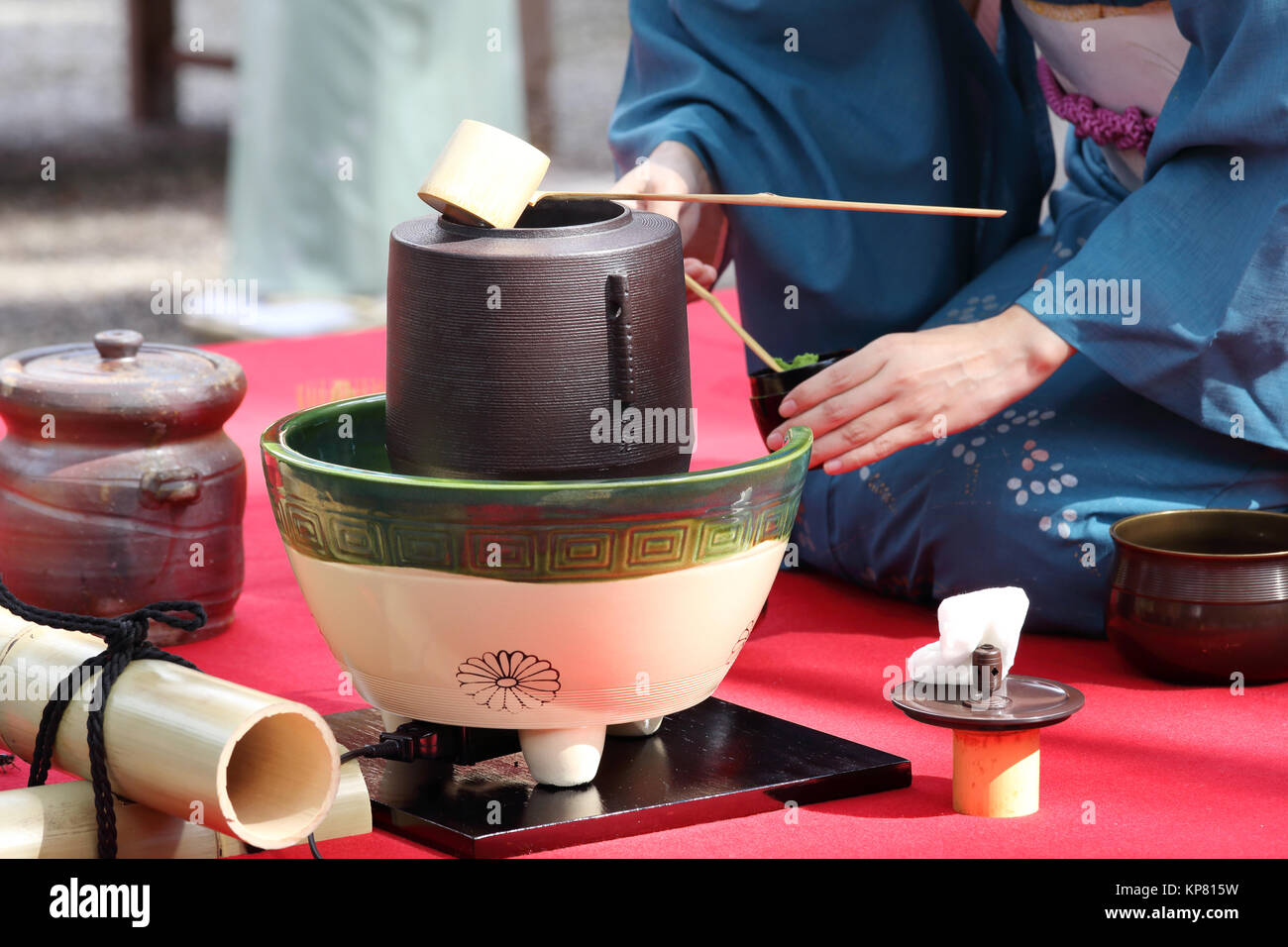 Japanese green tea ceremony in garden Stock Photo Alamy