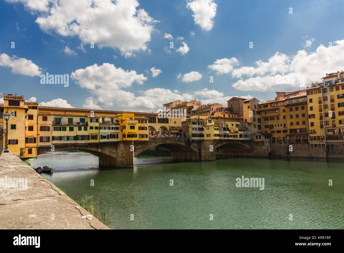 Die Ponte Vecchio über den Arno in Florenz Italien Stock Photo