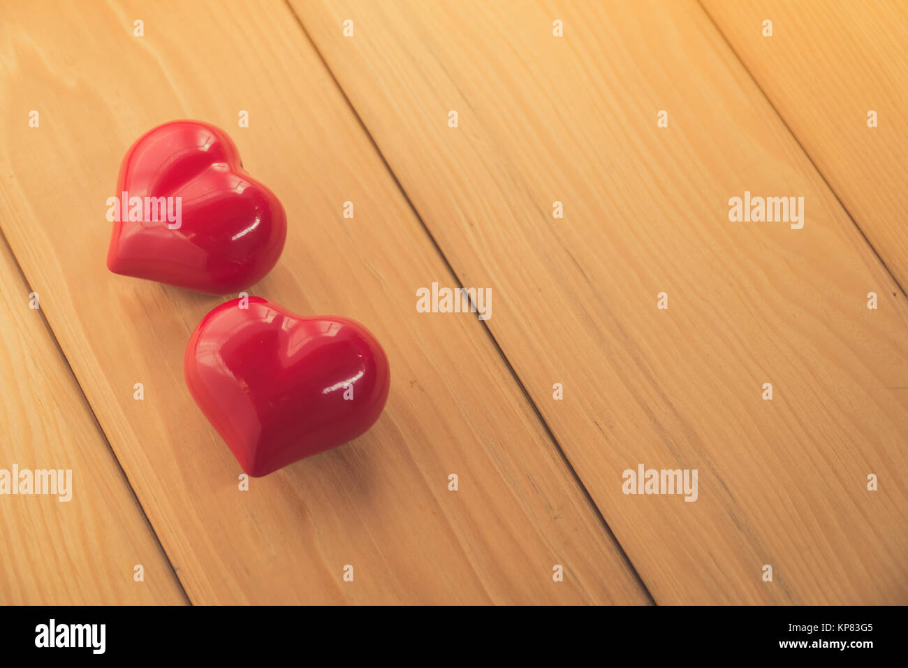 red heart on rustic wood with copy space Stock Photo - Alamy