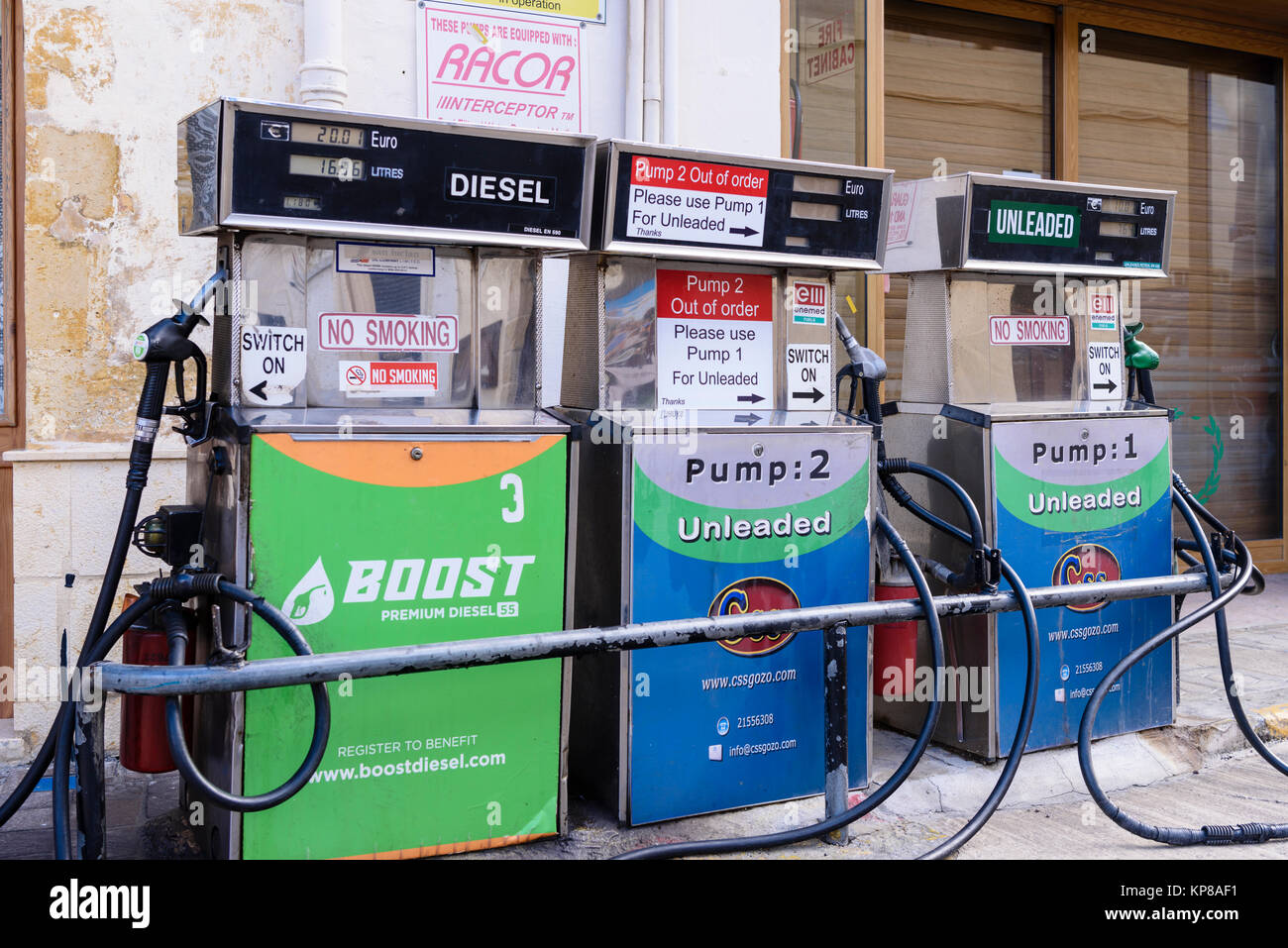 Pavement petrol station hires stock photography and images Alamy