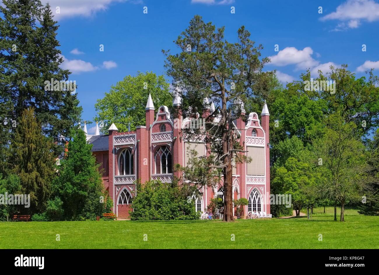 woerlitzer-park-gotisches-haus-english-grounds-of-woerlitz-gothic