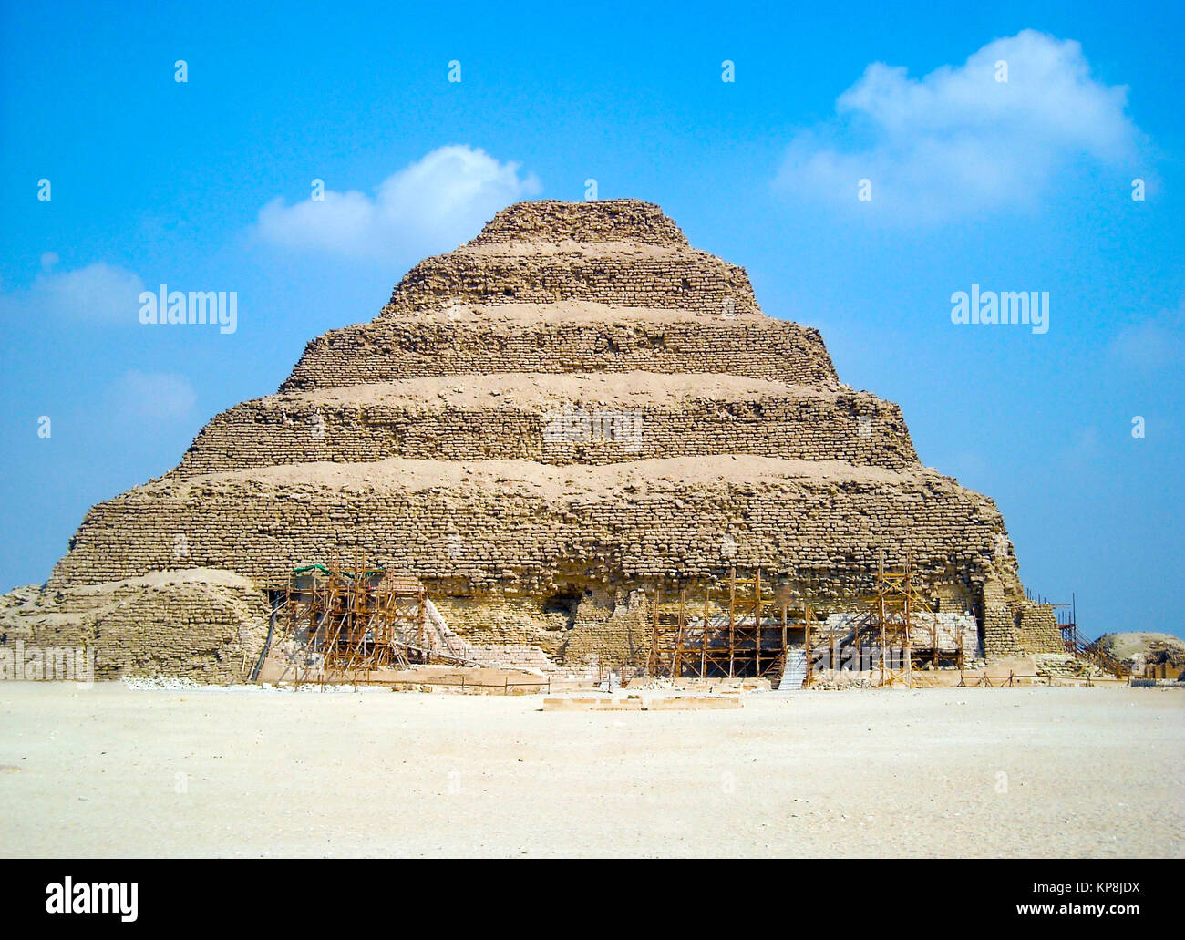 Piramid giza hi-res stock photography and images - Alamy