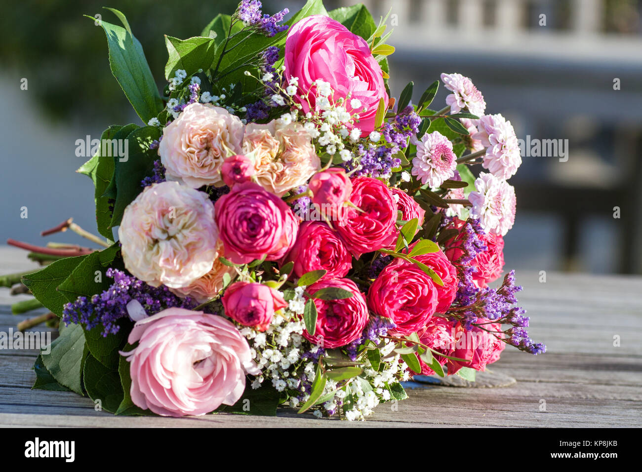 romantic bouquet with pink roses Stock Photo - Alamy