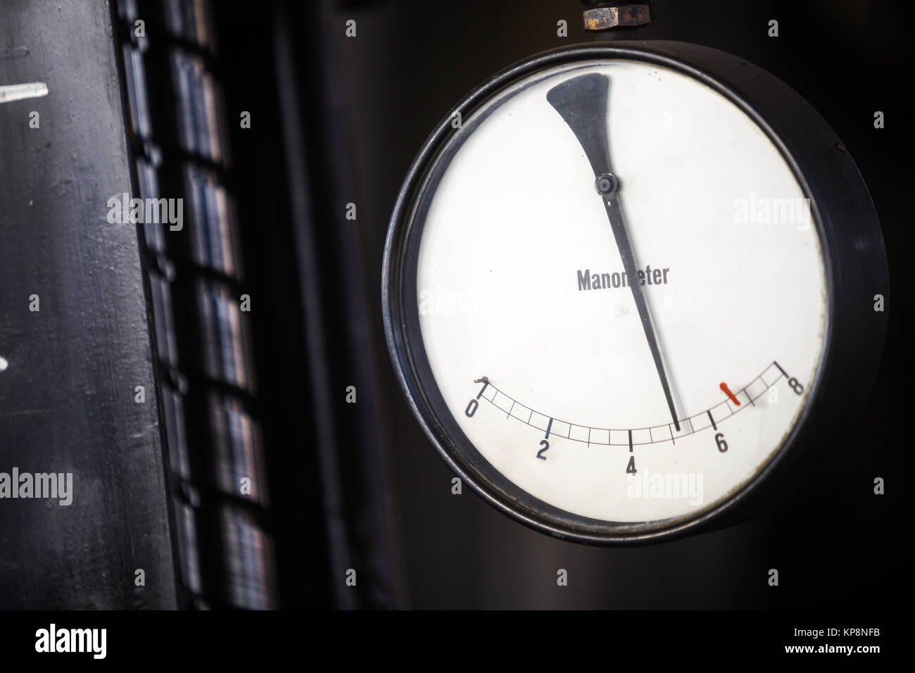 Old pressure gauge Stock Photo - Alamy