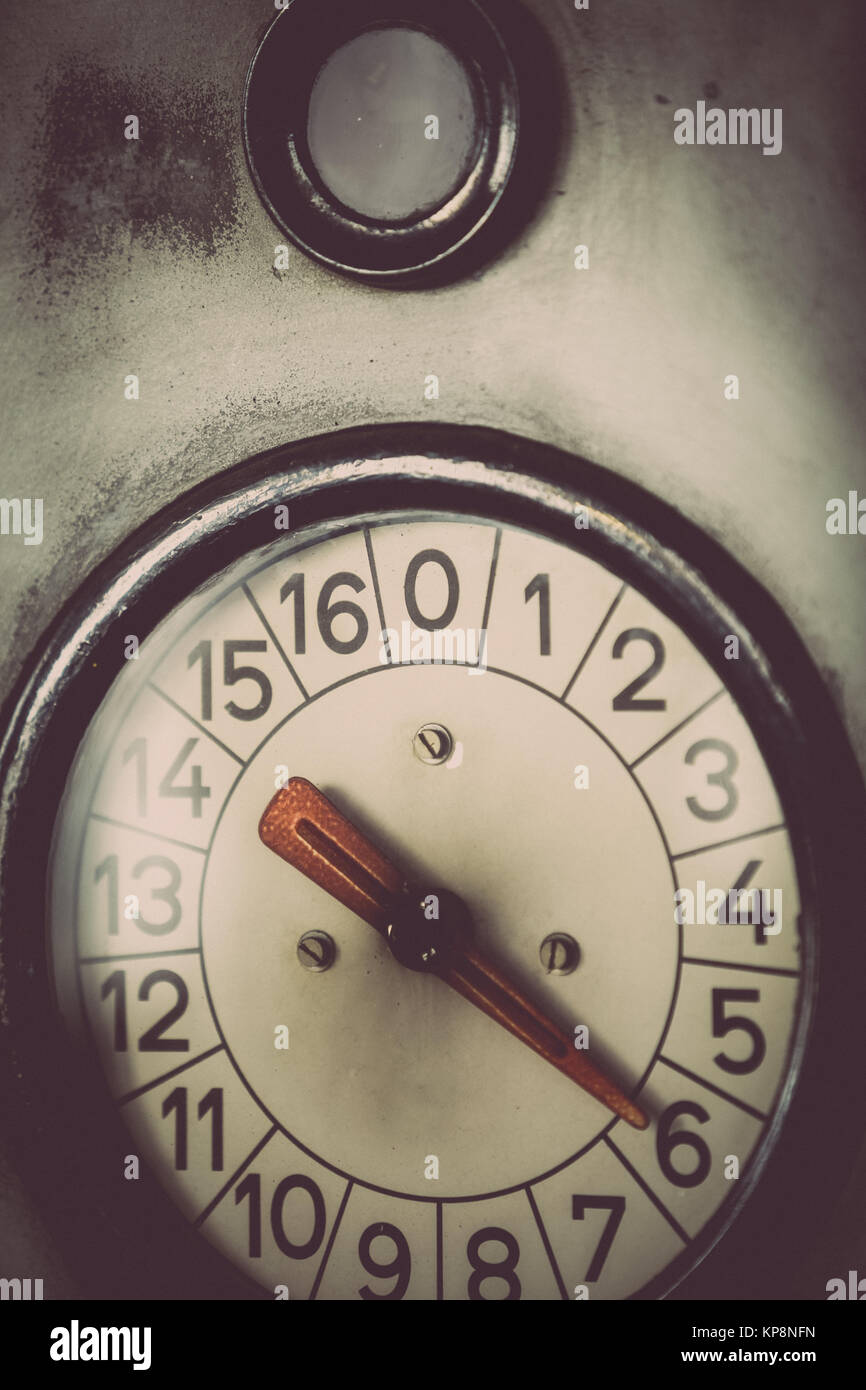 Old pressure gauge Stock Photo - Alamy