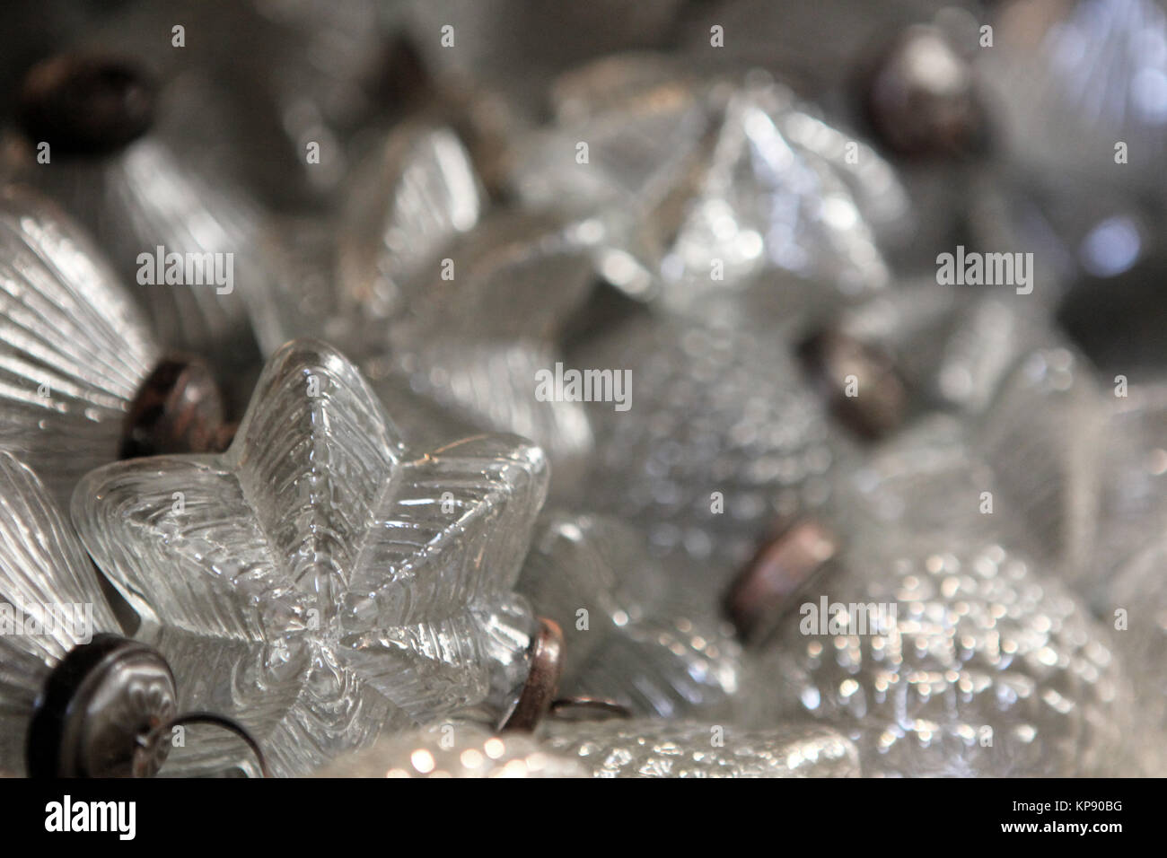 Christmas tree clear glass baubles hi-res stock photography and images ...