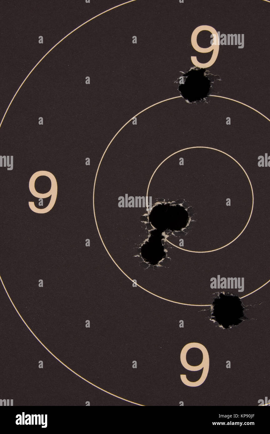 Pistol 25 meter target Stock Photo - Alamy