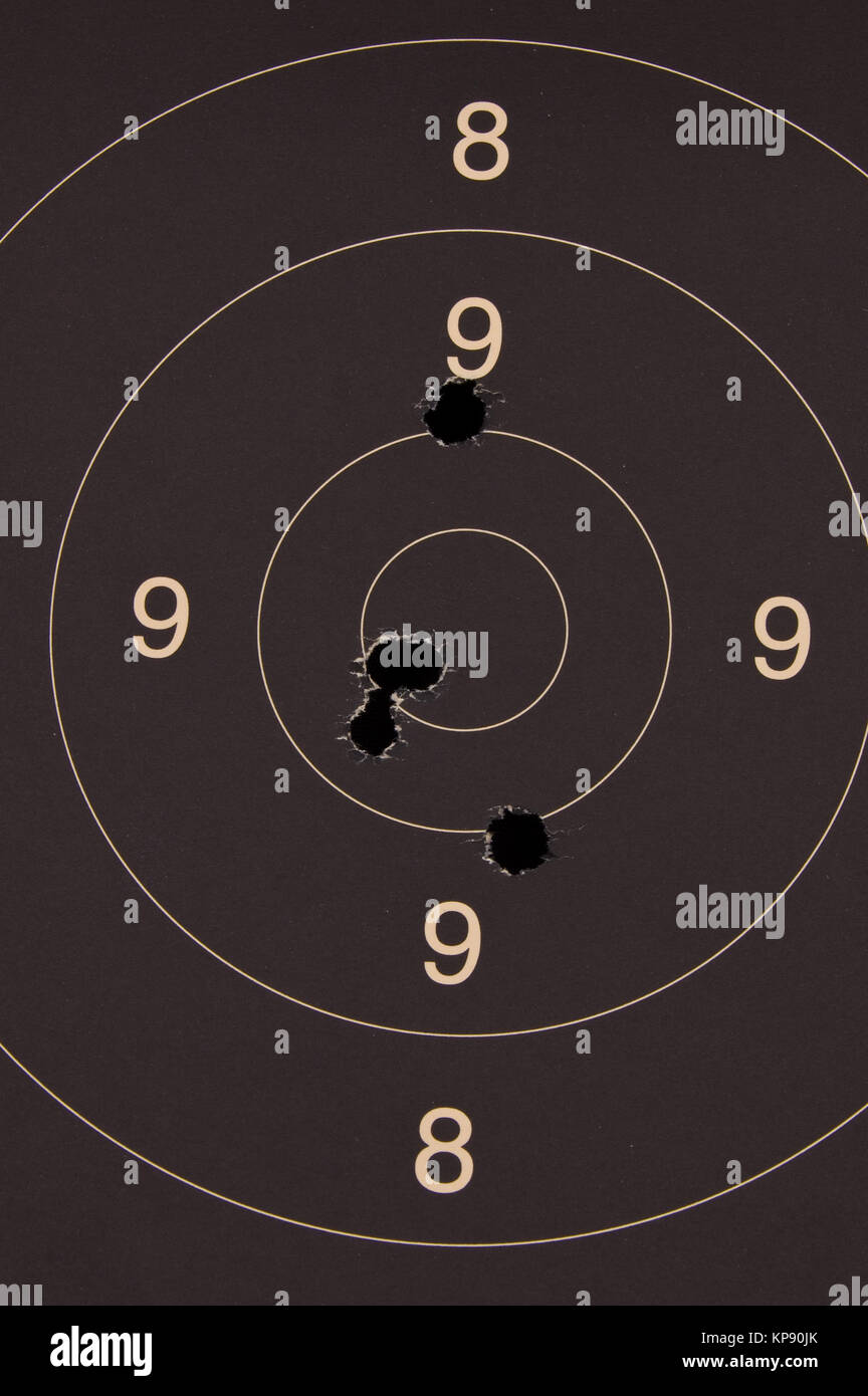 Pistol 25 meter target Stock Photo - Alamy