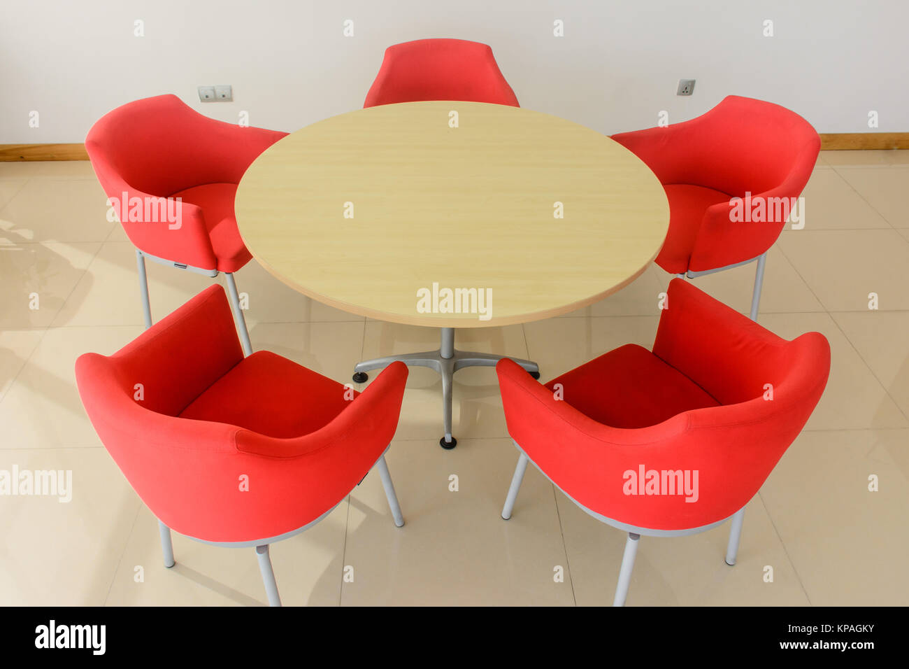 rounded table and chairs in an office Stock Photo