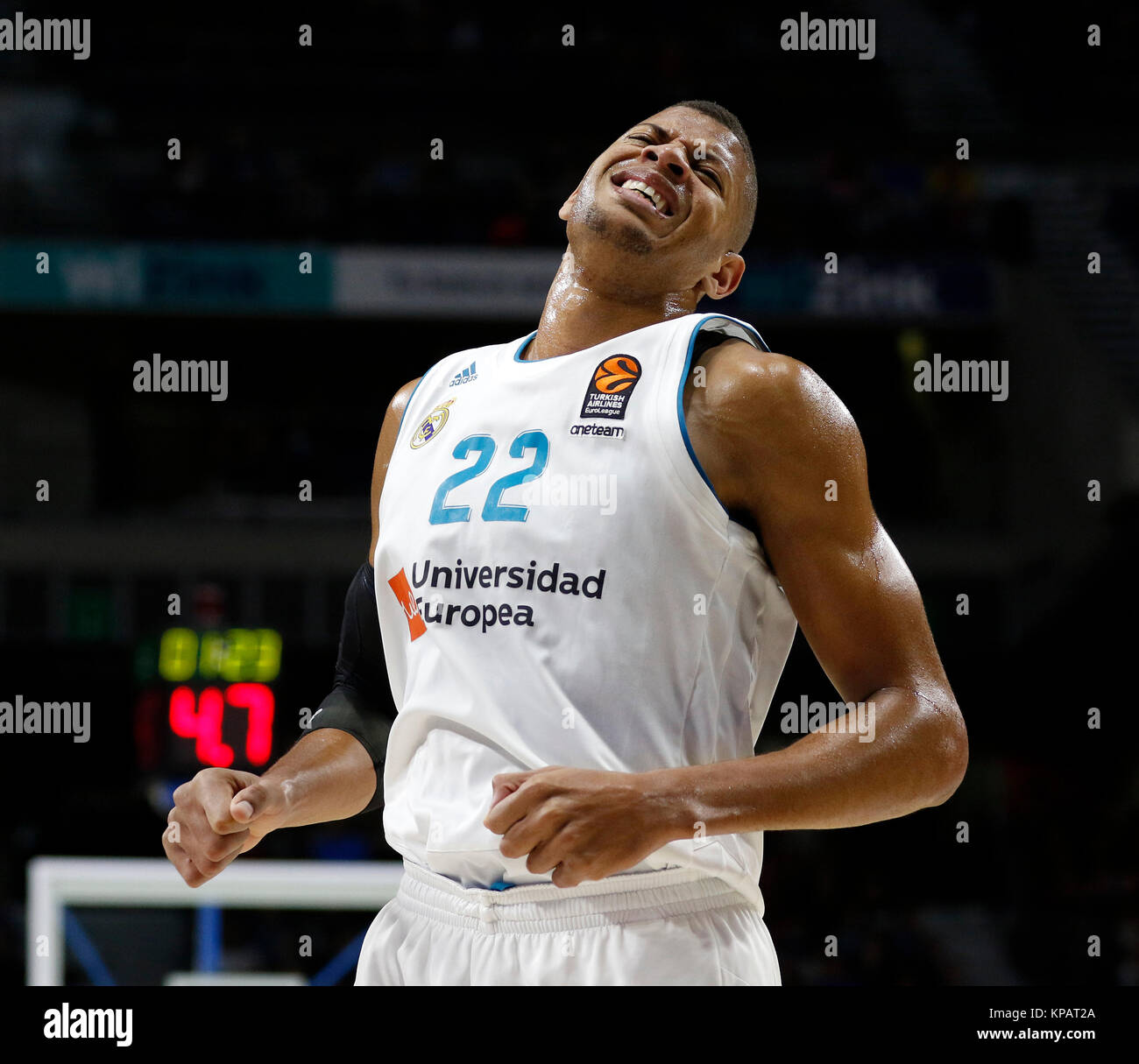 Basketball real madrid barcelona hi-res stock photography and images - Page 4