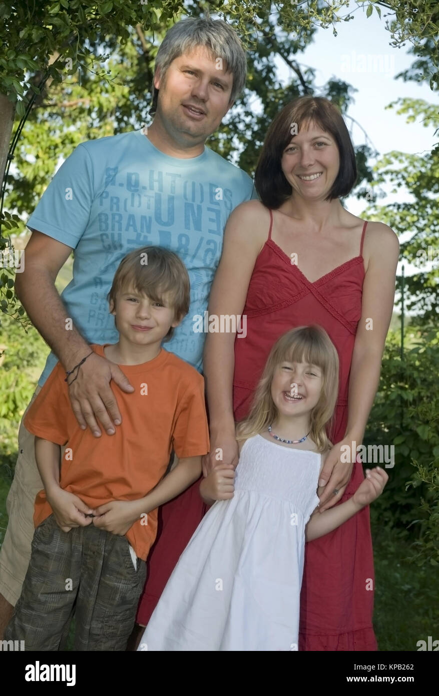 Model release, Familienfoto, Eltern und Kinder - family portrait Stock Photo