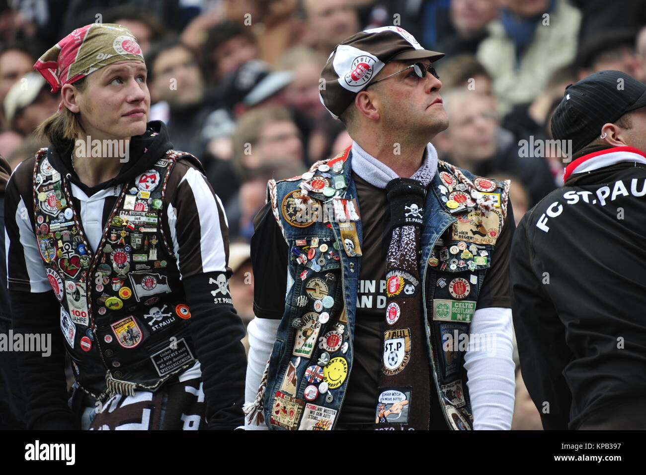 St pauli fans hi-res stock photography and images - Alamy