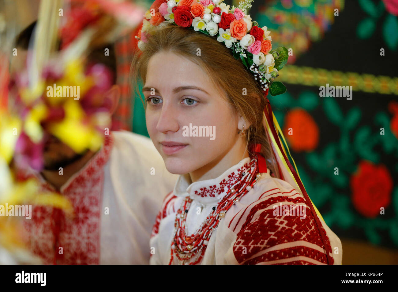 https://c8.alamy.com/comp/KPB64P/belarus-gomel-folk-museum-26112016-year-rite-vintage-wedding-the-woman-KPB64P.jpg