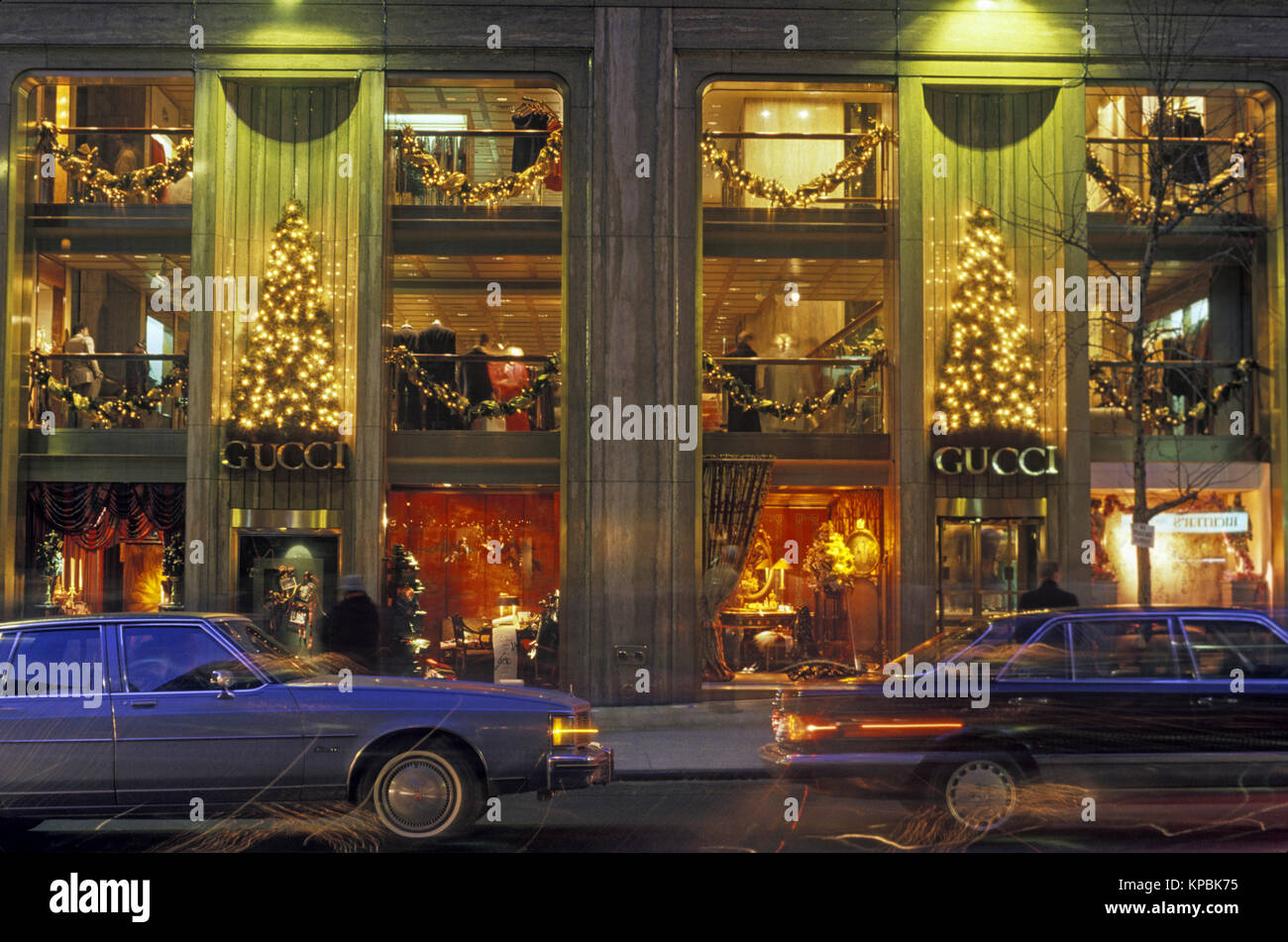 1987 HISTORICAL CHRISTMAS GUCCI SHOP 