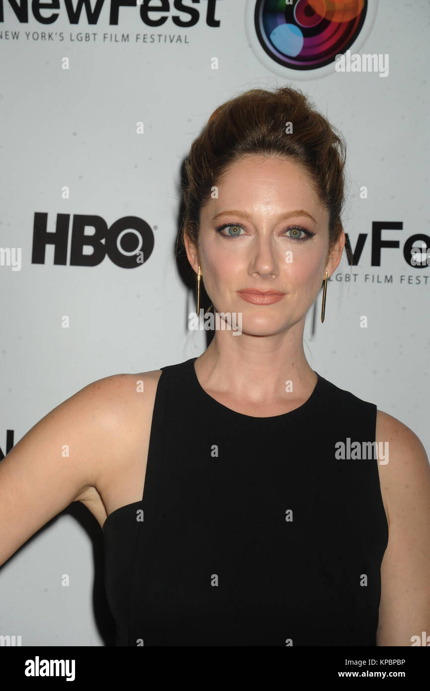 NEW YORK, NY - SEPTEMBER 02:  Judy Greer  attends the 'Addicted To Fresno' New York premiere at SVA Theatre on September 2, 2015 in New York City.  People:  Judy Greer Stock Photo