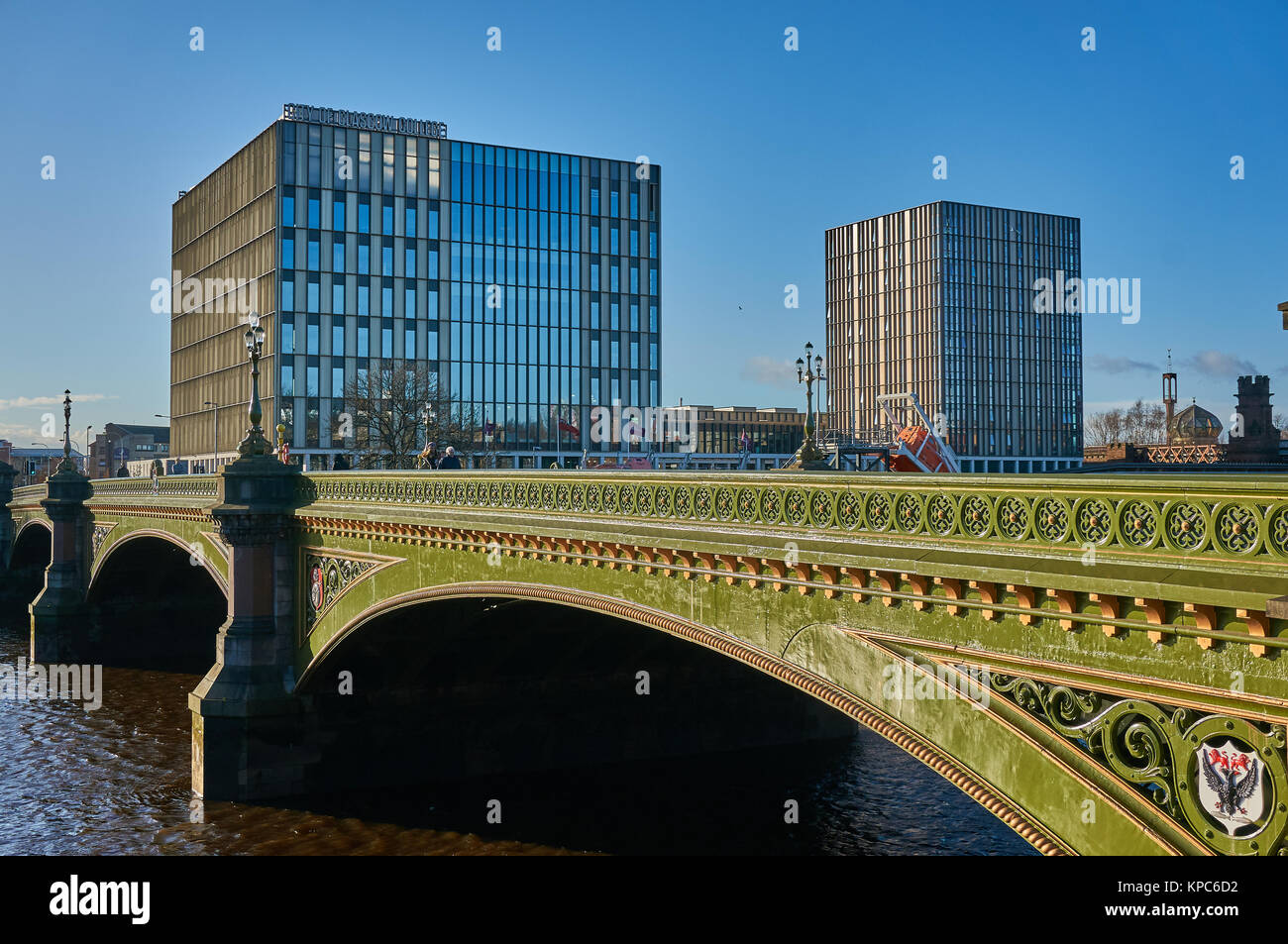 City of Glasgow College and Albert Bridge in Glasgow as seen from the South bank of river Clyde. Stock Photo